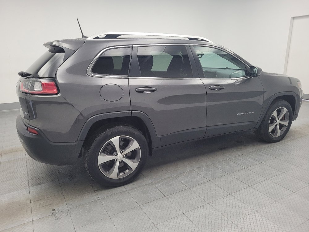 Used 2019 Jeep Cherokee Limited image 10