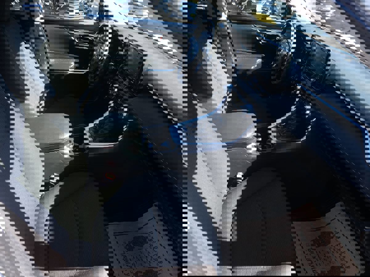 Used 2020 Toyota RAV4 LE image 26