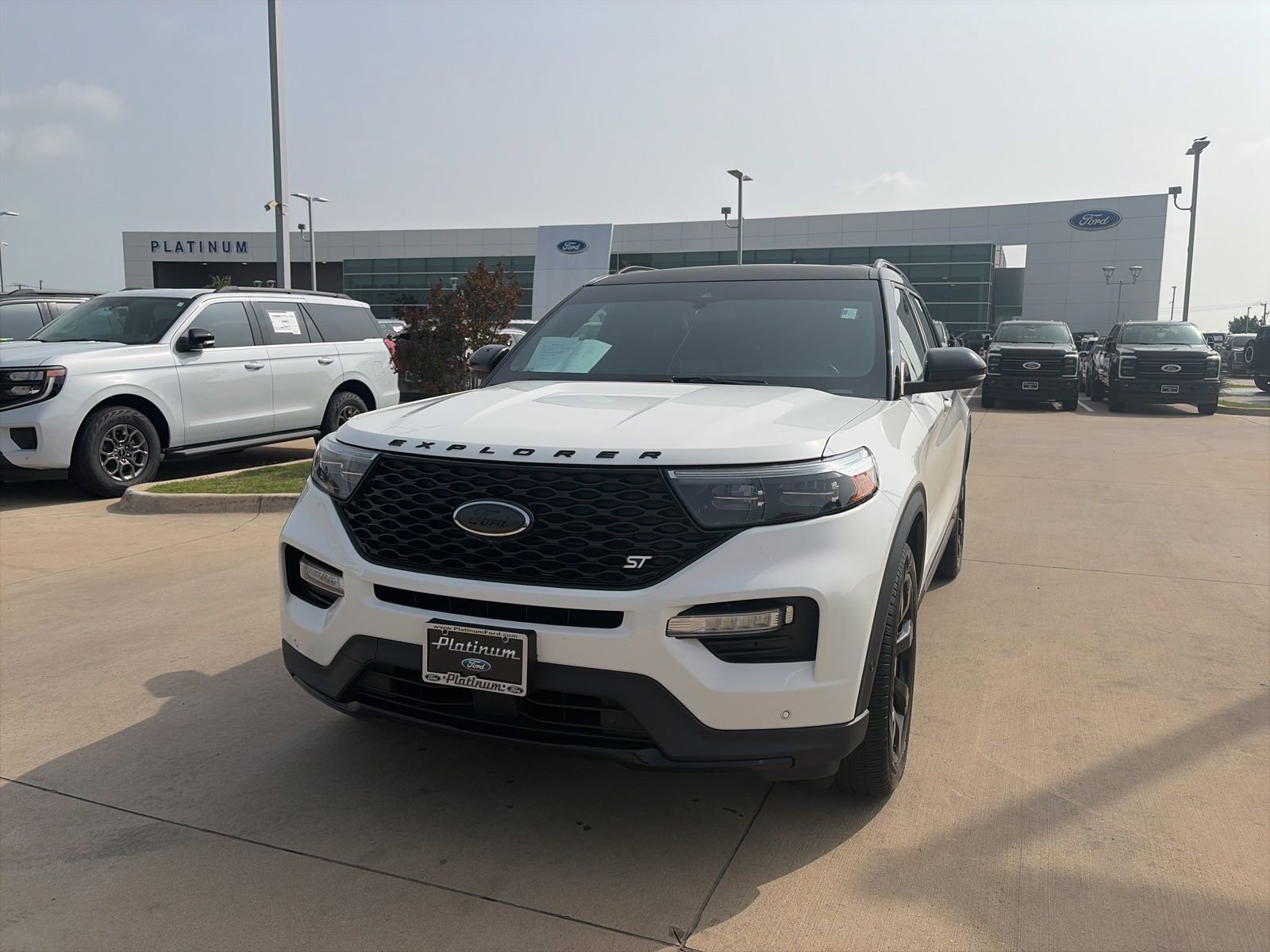 Used 2022 Ford Explorer ST w/ Equipment Group 401A AWD/4WD image 27