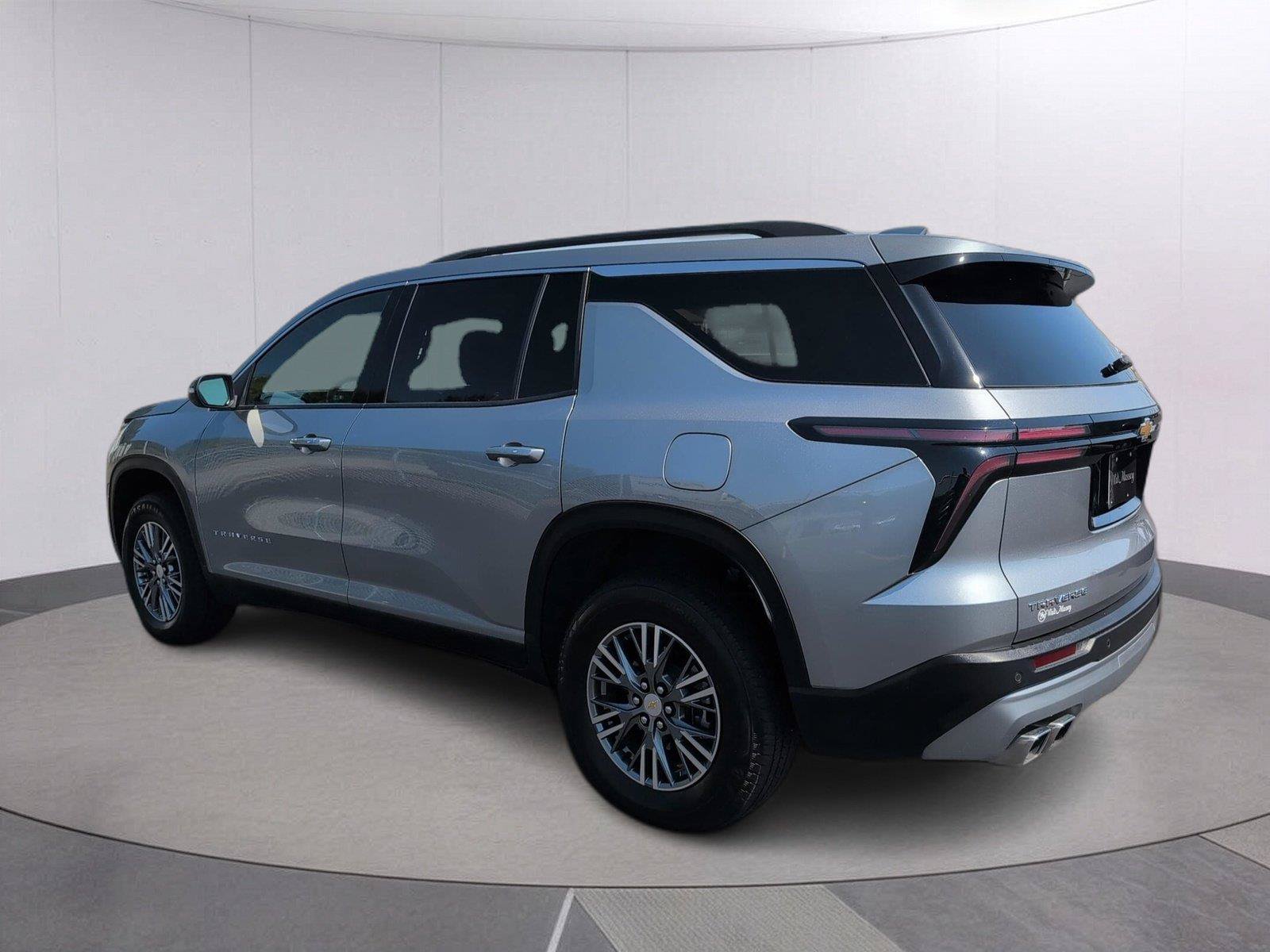Certified 2025 Chevrolet Traverse LT FWD image 5