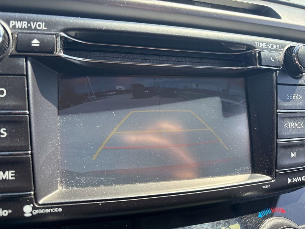 Used 2016 Toyota RAV4 XLE AWD/4WD image 22