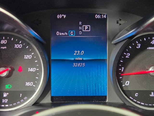 Used 2020 Mercedes-Benz GLC 300 4MATIC image 38