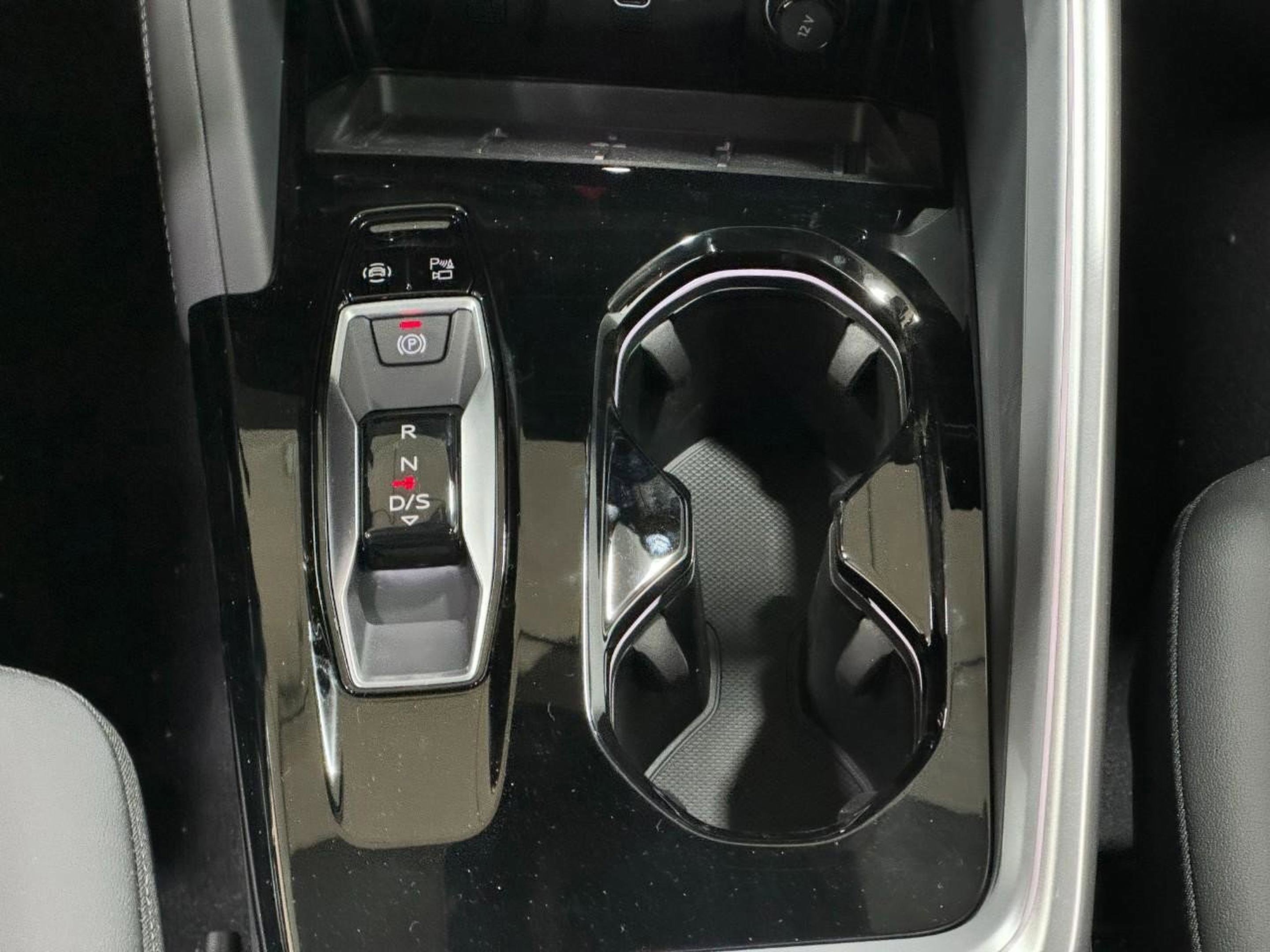 New 2025 Audi Q5 Premium image 16