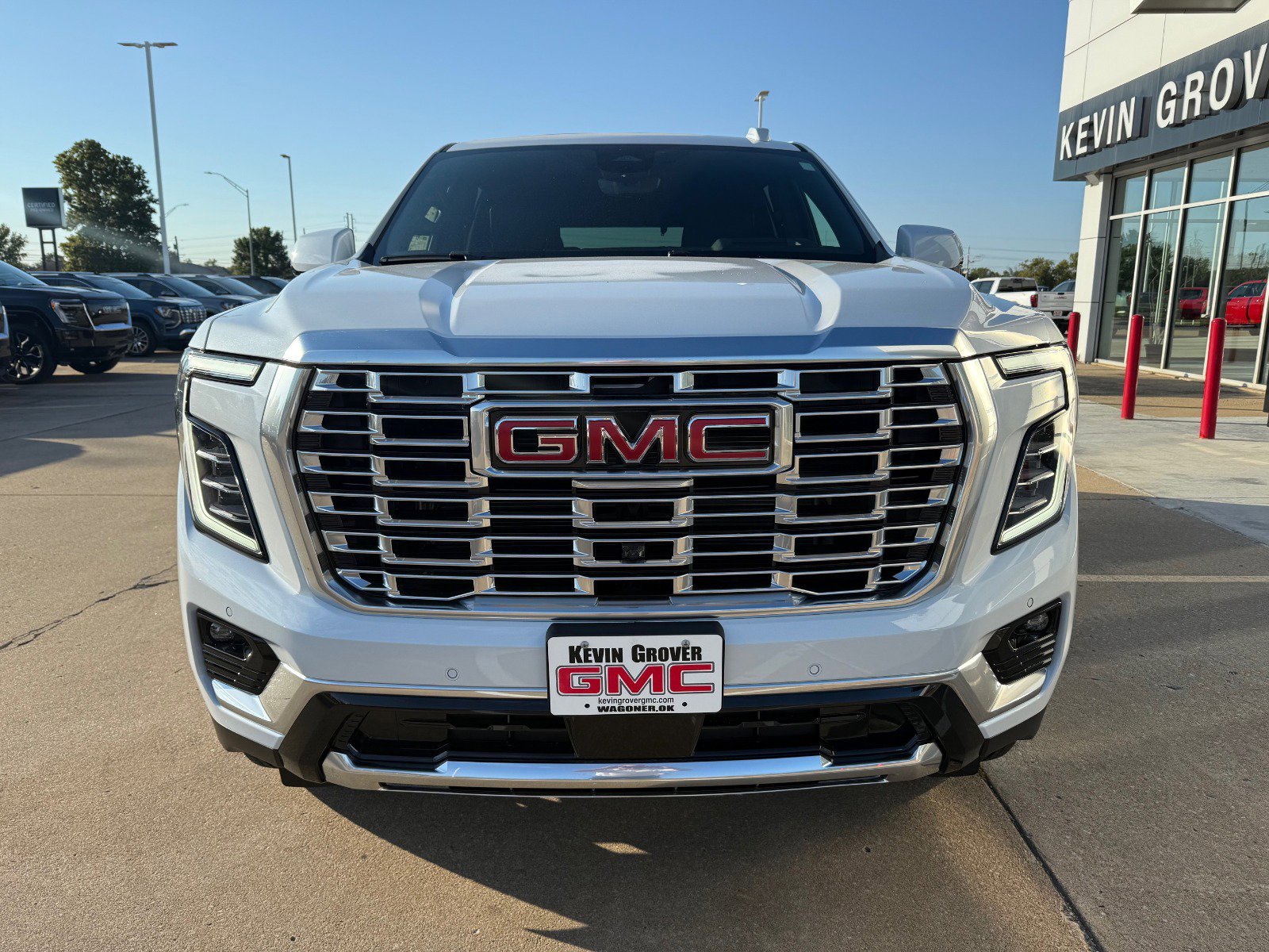 New 2026 GMC Yukon Denali w/ Advanced Technology Package image 2