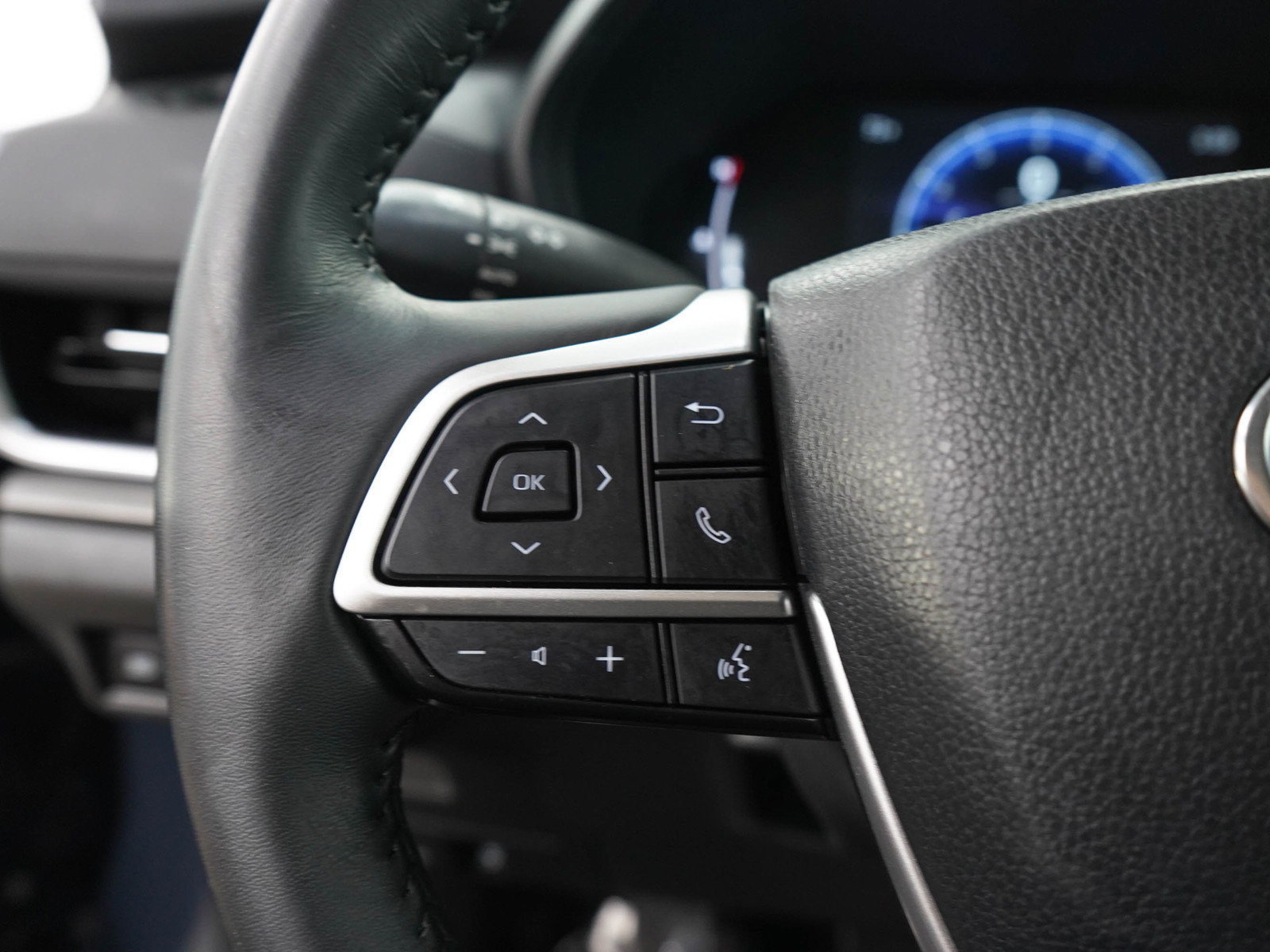 Used 2024 Toyota Grand Highlander AWD image 27
