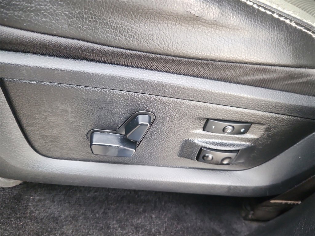 Used 2014 RAM 2500 Laramie w/ Cold Weather Group image 8