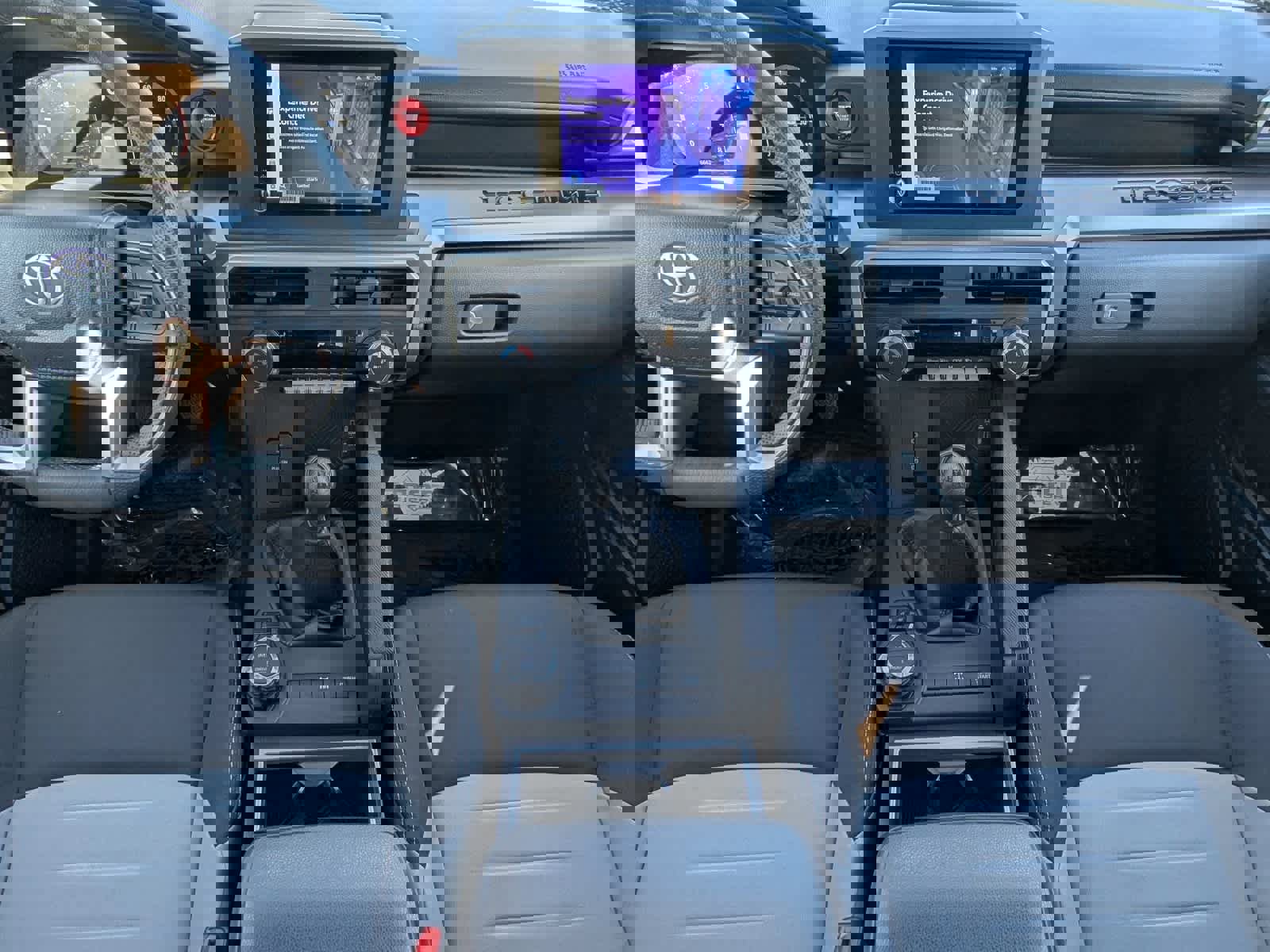 Used 2025 Toyota Tacoma TRD Off-Road image 15