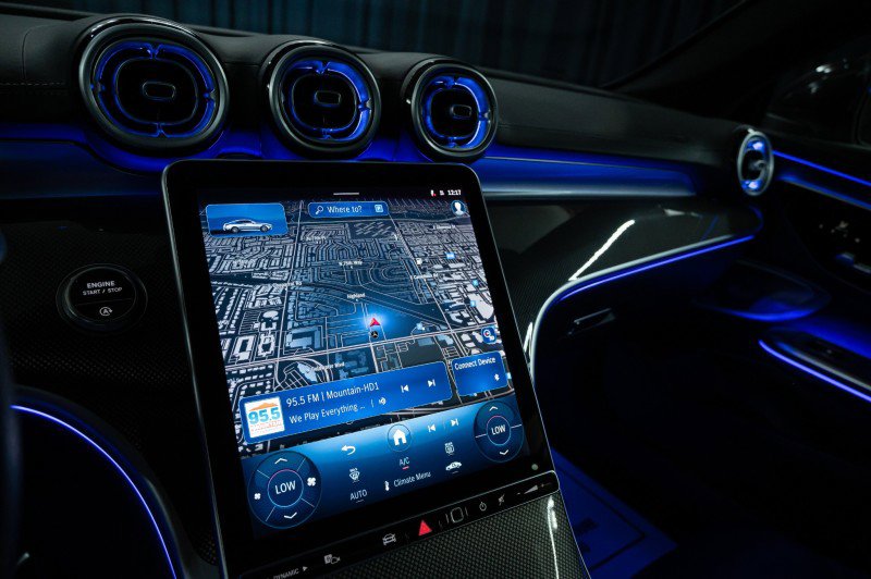 Used 2025 Mercedes-Benz CLE 300 4MATIC Coupe image 17