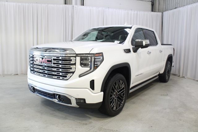Used 2024 GMC Sierra 1500 Denali AWD/4WD image 36