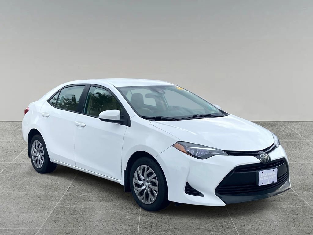 Used 2017 Toyota Corolla LE w/ Carpet Mat Package (TMS) FWD image 5