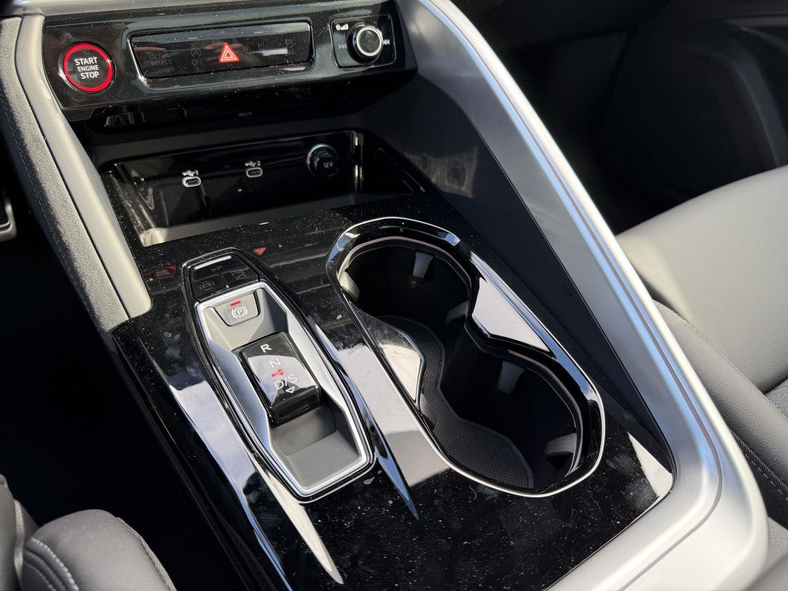 New 2025 Audi SQ5 Premium Plus image 18