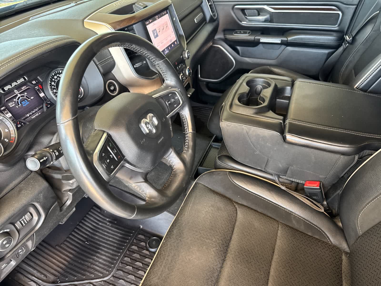 Used 2022 RAM 1500 Laramie w/ Off Road Group AWD/4WD image 11