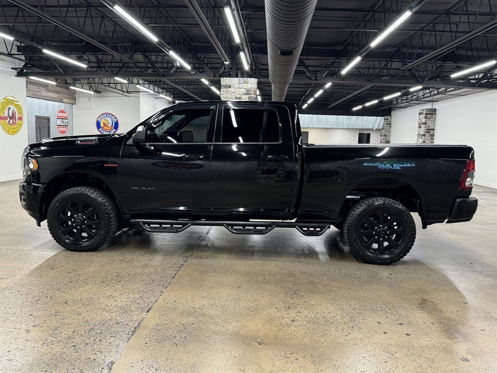 Used 2019 RAM 2500 Big Horn w/ Black Appearance Package AWD/4WD image 4