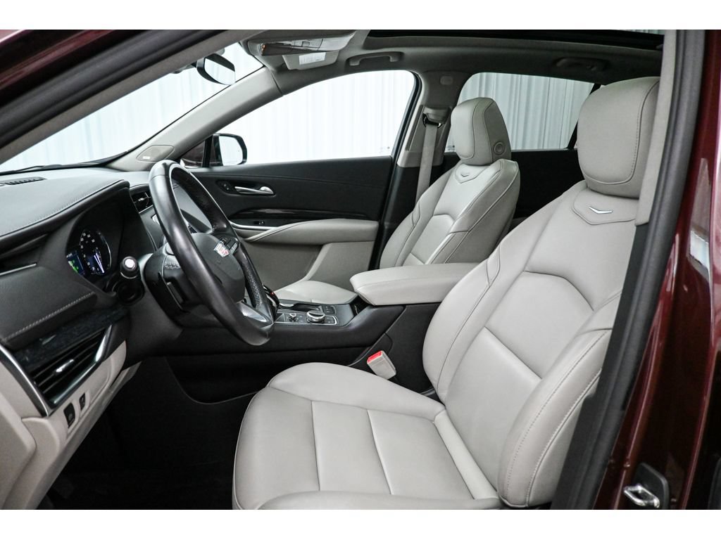 Certified 2023 Cadillac XT4 Premium Luxury AWD/4WD image 34