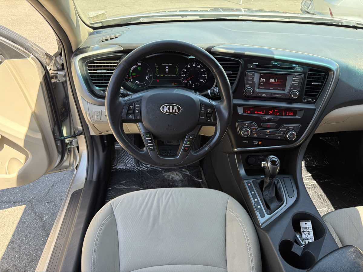 Used 2013 Kia Optima LX w/ Hybrid Convenience Pkg FWD image 15