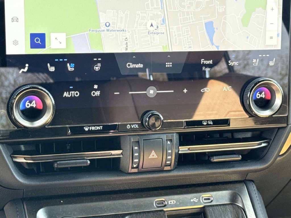 Used 2024 Lexus GX 550 w/ Accessory Package (2T) AWD/4WD image 34