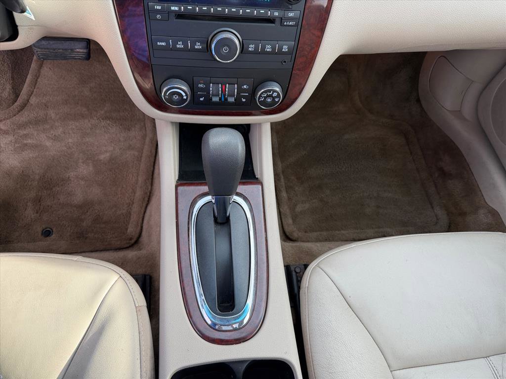 Used 2009 Chevrolet Impala LT w/ Luxury Edition Package image 23