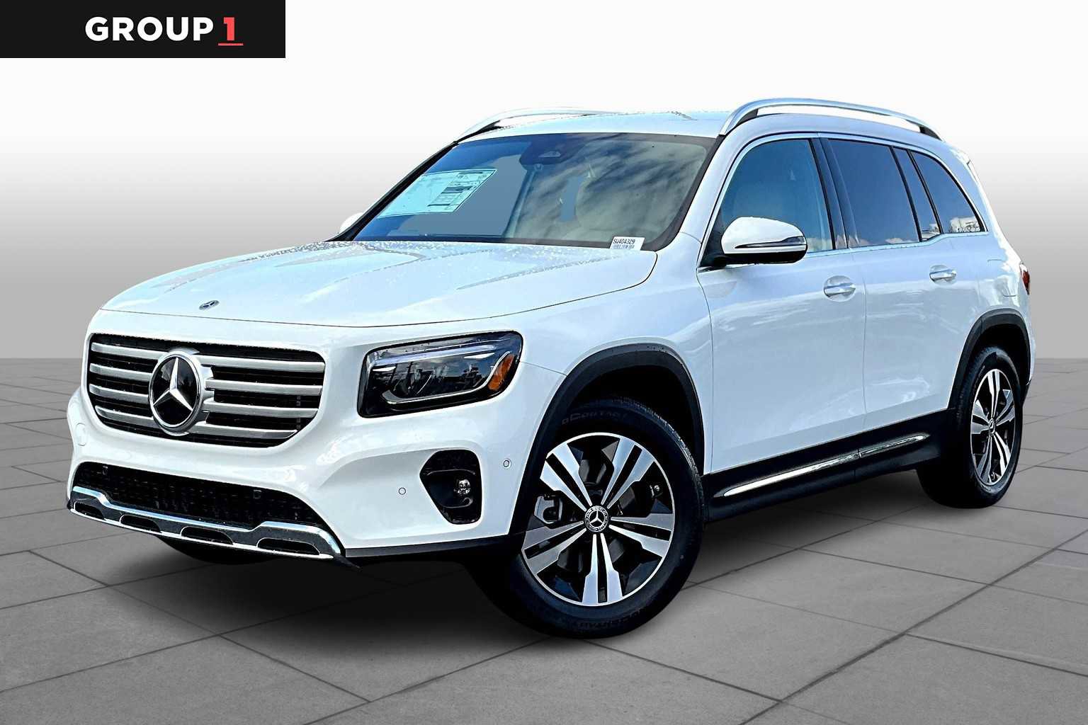 Used 2025 Mercedes-Benz GLB 250 image 1