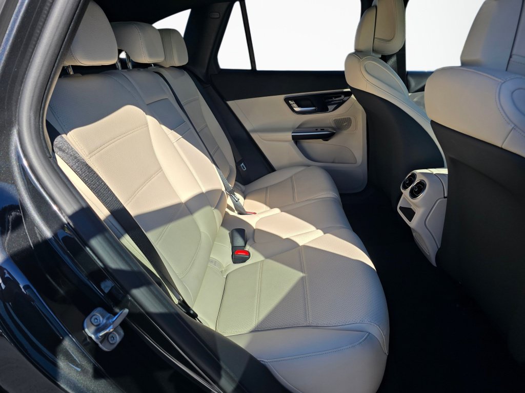 New 2027 Mercedes-Benz GLC 300 4MATIC image 20