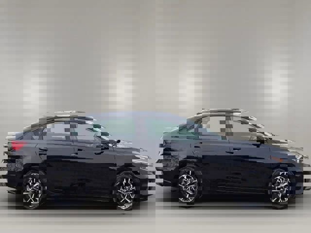 Used 2023 Kia Forte LXS w/ LXS Technology Package image 4