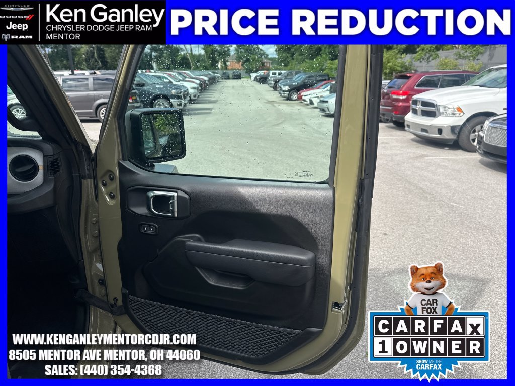Certified 2025 Jeep Gladiator Sport AWD/4WD image 24