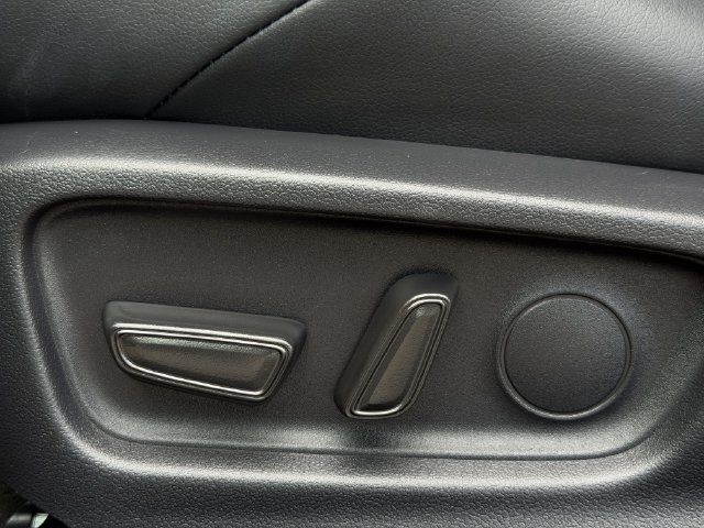 Certified 2026 Toyota Corolla XSE FWD image 25