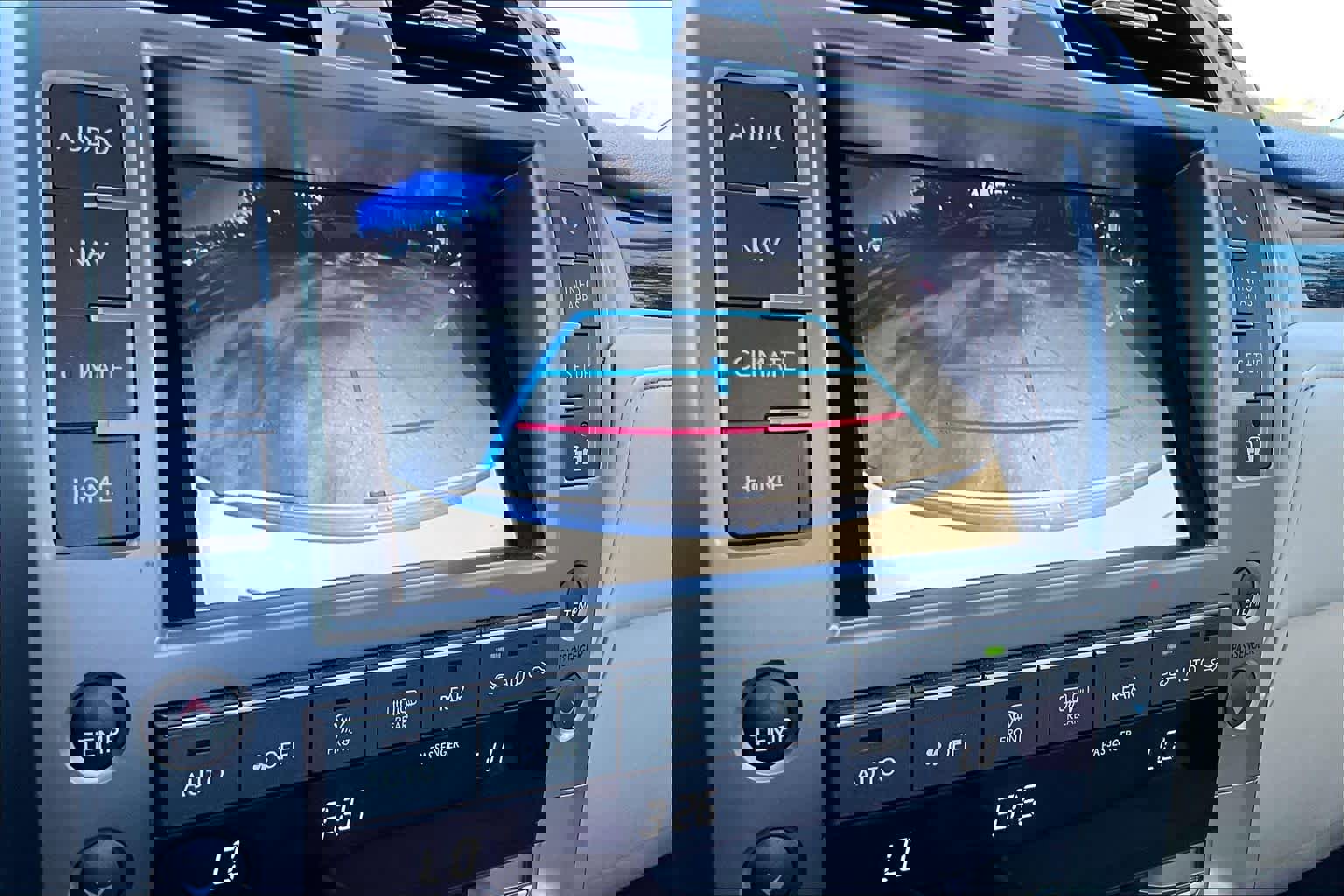 Used 2018 Lexus GX 460 Premium w/ Premium Package image 25