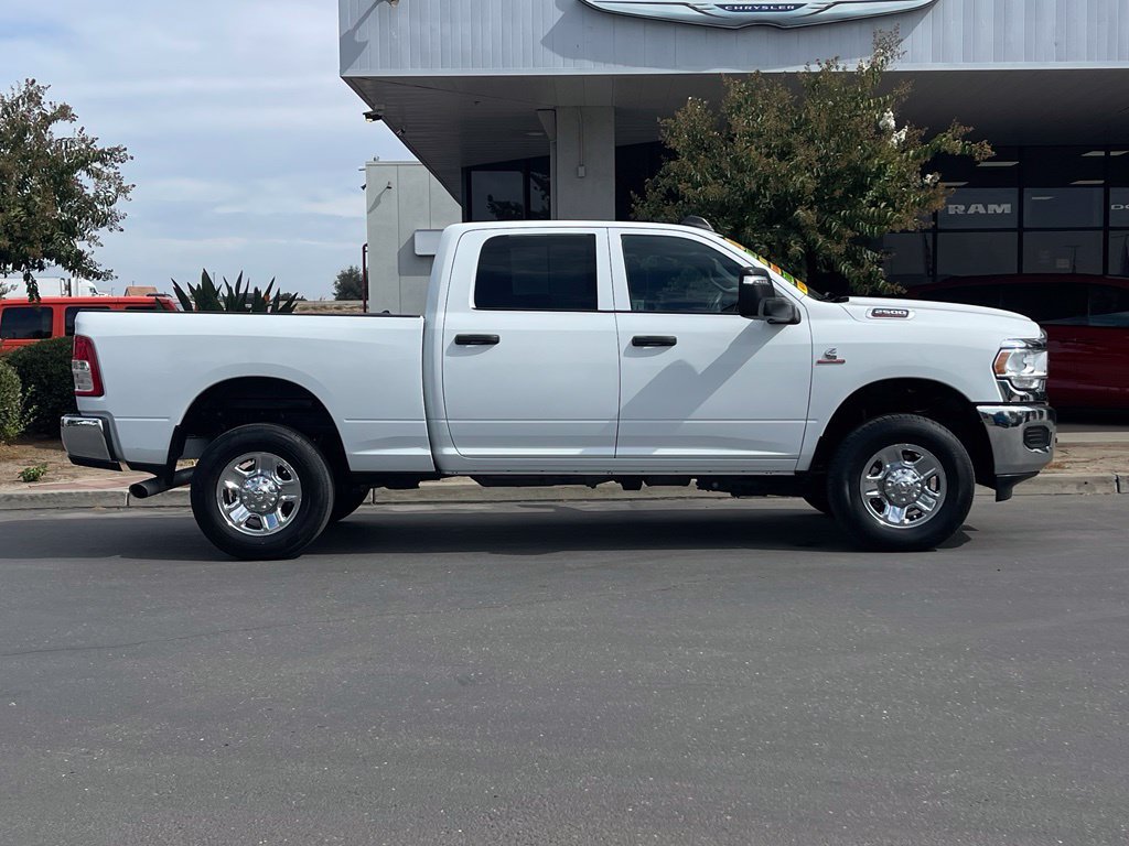 Used 2024 RAM 2500 Tradesman w/ Chrome Appearance Group AWD/4WD image 3