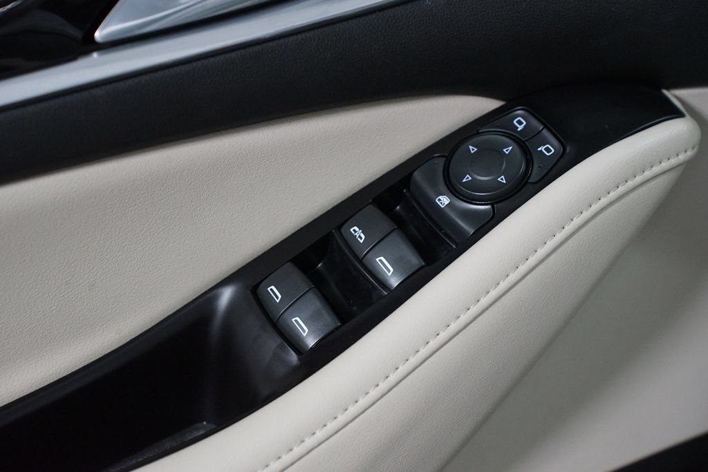 Used 2020 Buick Enclave Essence FWD image 31