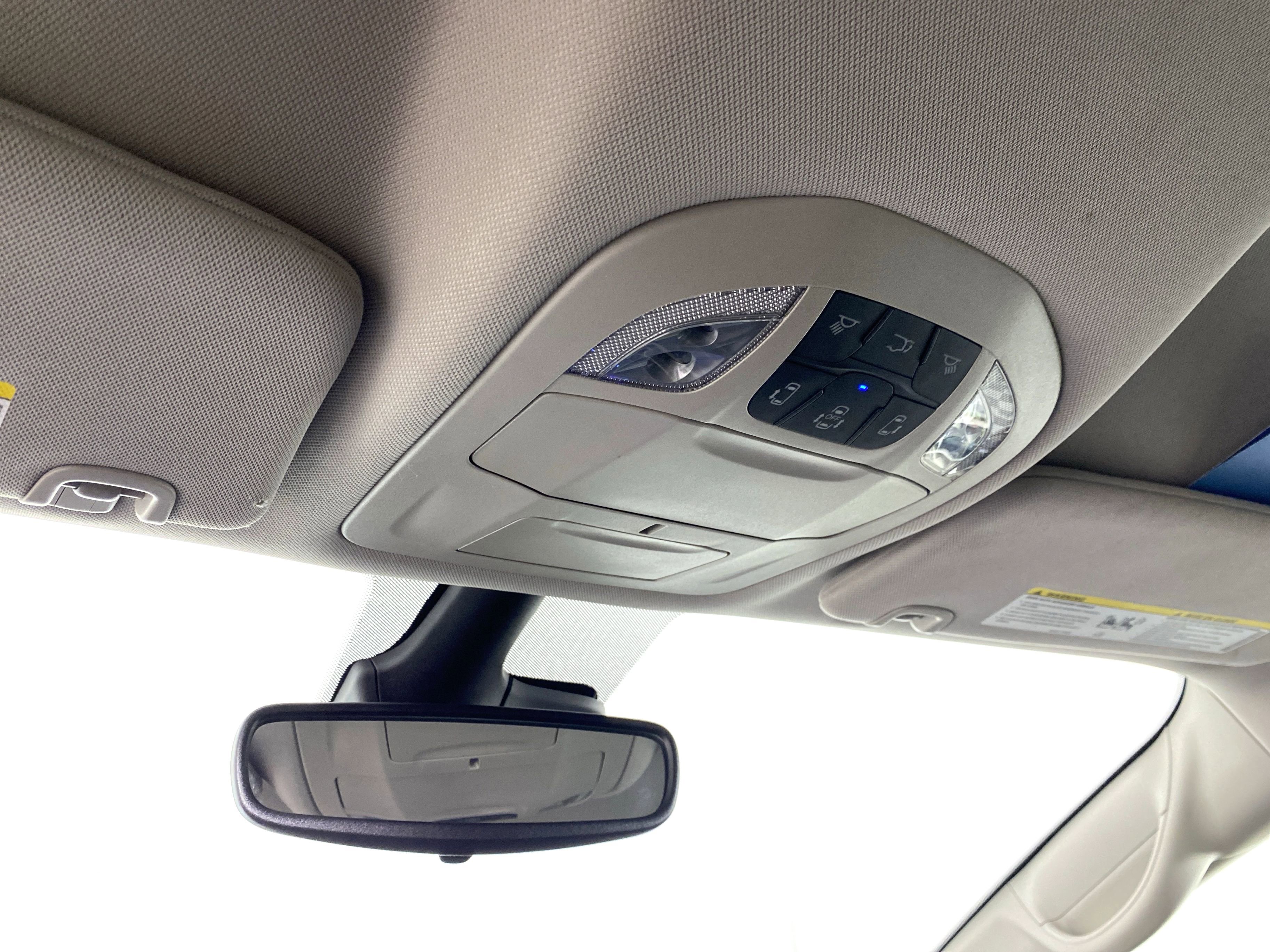 Used 2024 Chrysler Pacifica Touring-L image 26