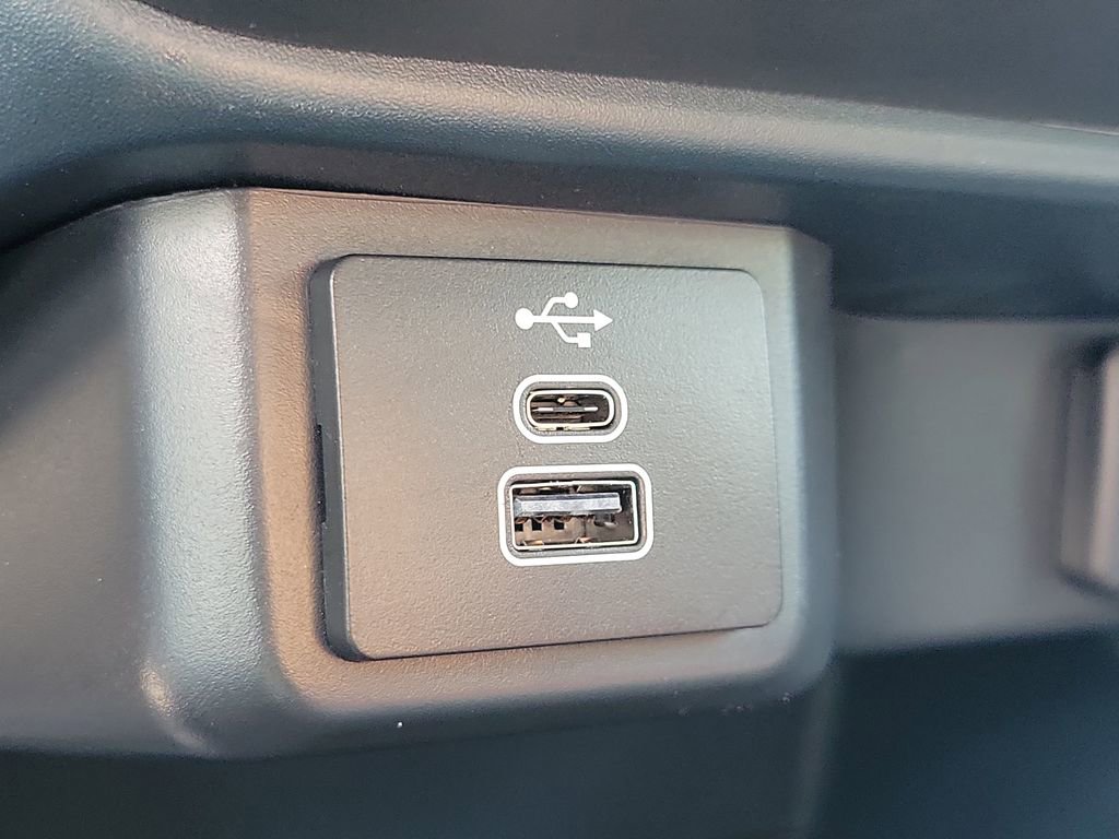 Used 2025 Ford Maverick XL image 26