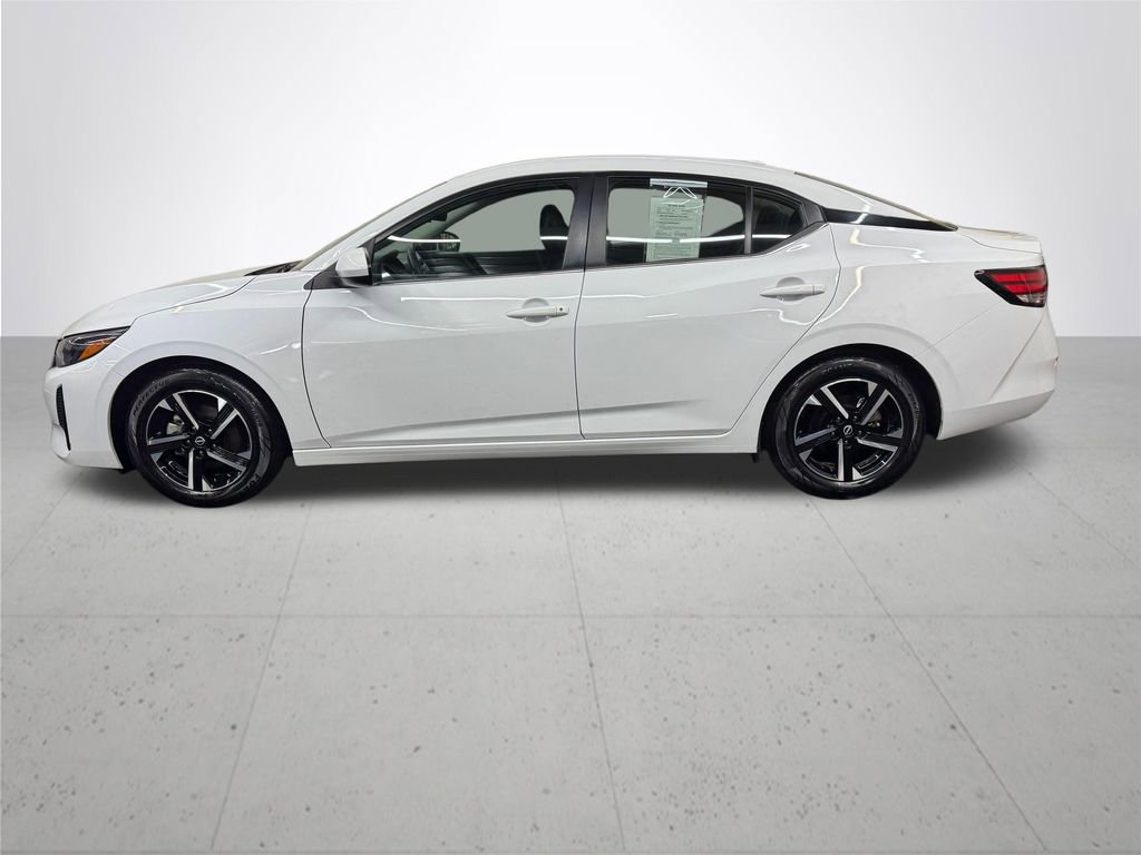 Used 2024 Nissan Sentra SV FWD image 3