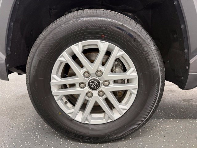 Used 2024 Toyota Tundra SR5 w/ SR5 Premium Package AWD/4WD image 19