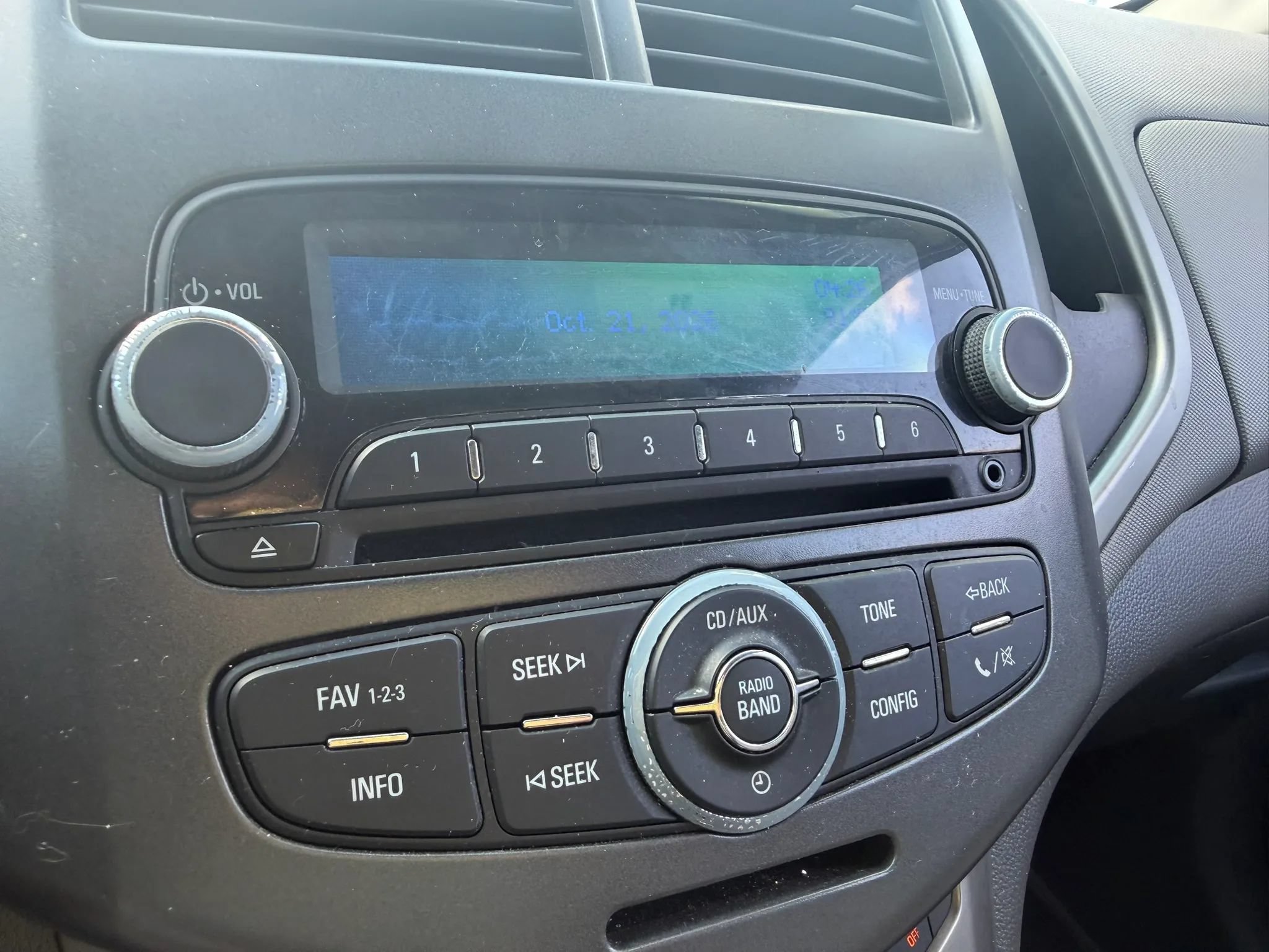 Used 2012 Chevrolet Sonic LTZ FWD image 18