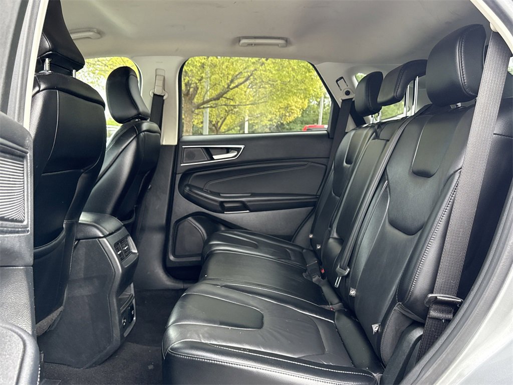 Used 2022 Ford Edge Titanium image 14