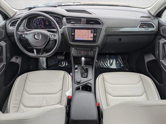 Used 2018 Volkswagen Tiguan SEL Premium AWD/4WD image 17