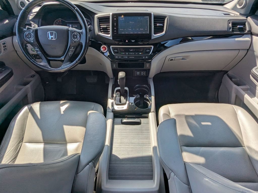Used 2017 Honda Ridgeline RTL-E image 17