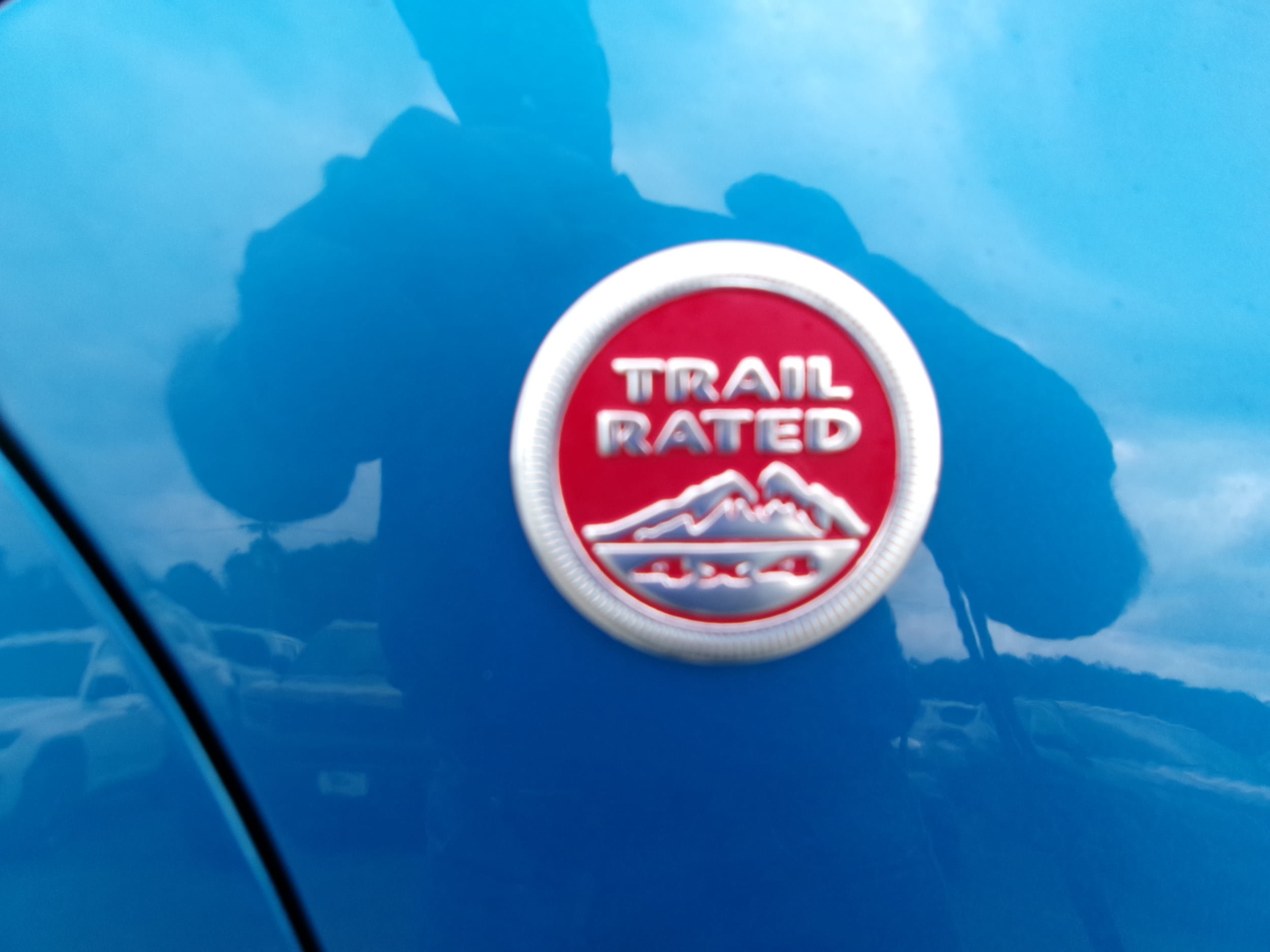 Used 2019 Jeep Cherokee Trailhawk w/ Comfort/Convenience Group AWD/4WD image 4