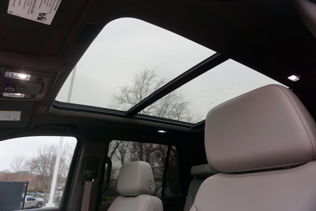 Used 2025 Chevrolet Tahoe Z71 w/ Z71 Off-Road Package image 12