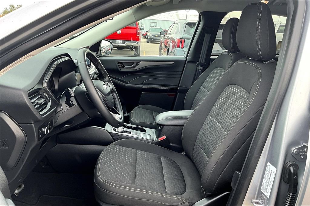 Used 2023 Ford Escape Active image 33