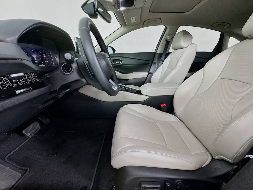 Certified 2025 Honda Accord Touring image 28