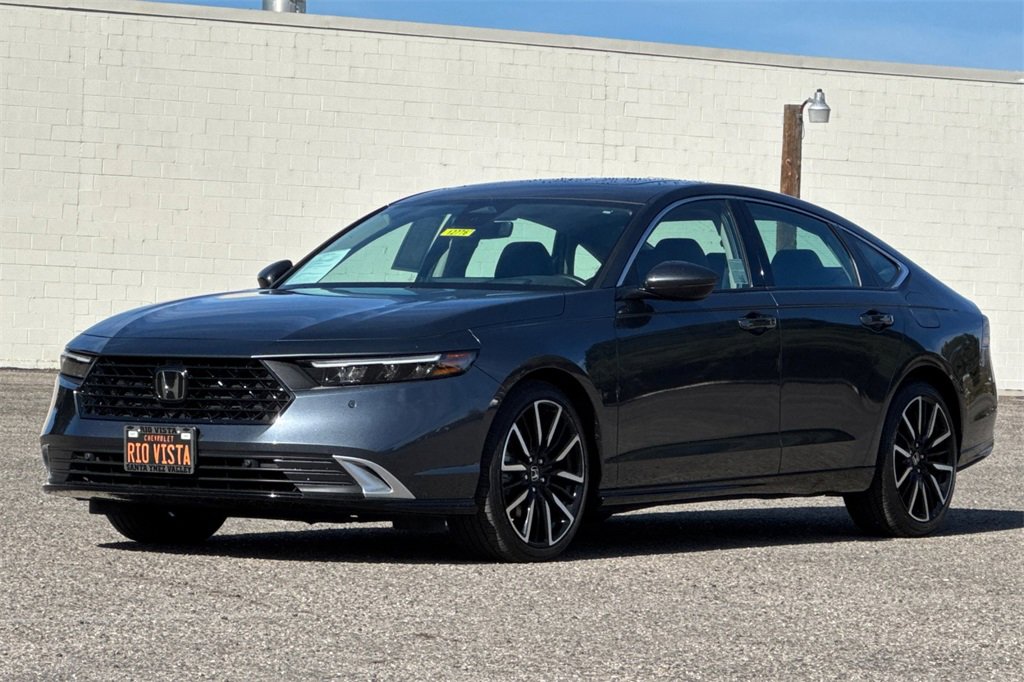 Used 2023 Honda Accord Touring image 8