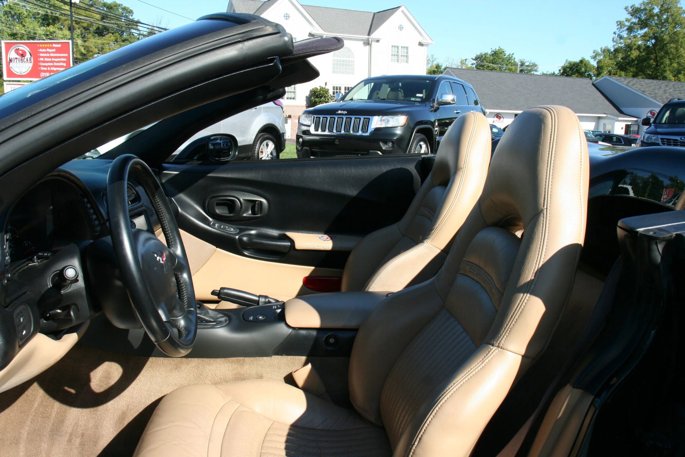 Used 2001 Chevrolet Corvette Convertible w/ Preferred Equipment Group2 image 32