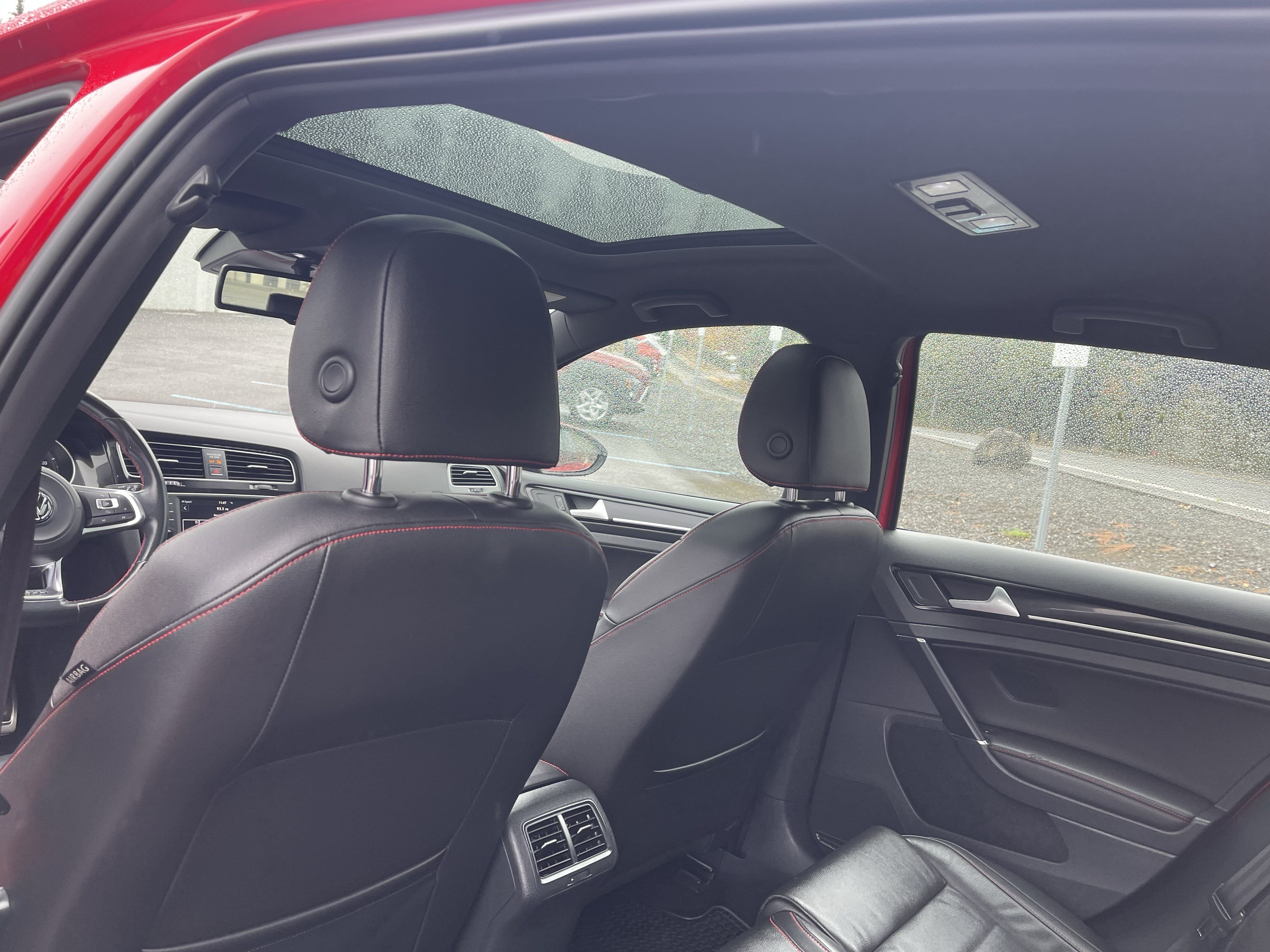 Used 2016 Volkswagen GTI SE w/ Driver Assistance Package FWD image 16