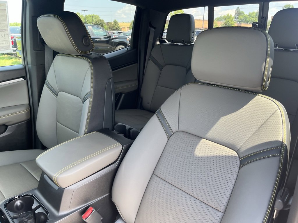 New 2025 Chevrolet Colorado ZR2 image 11