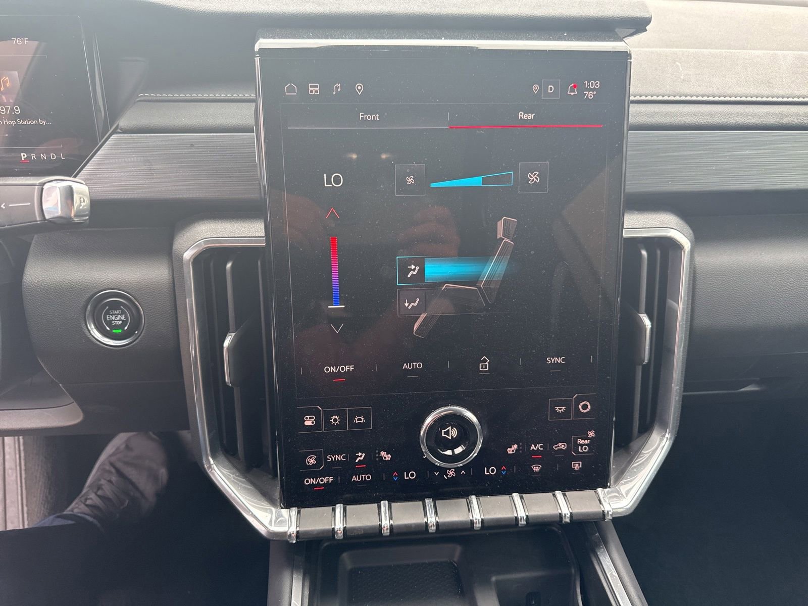Used 2025 GMC Acadia Elevation FWD image 13