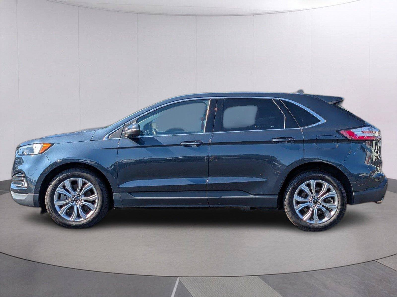 Used 2024 Ford Edge Titanium AWD/4WD image 2