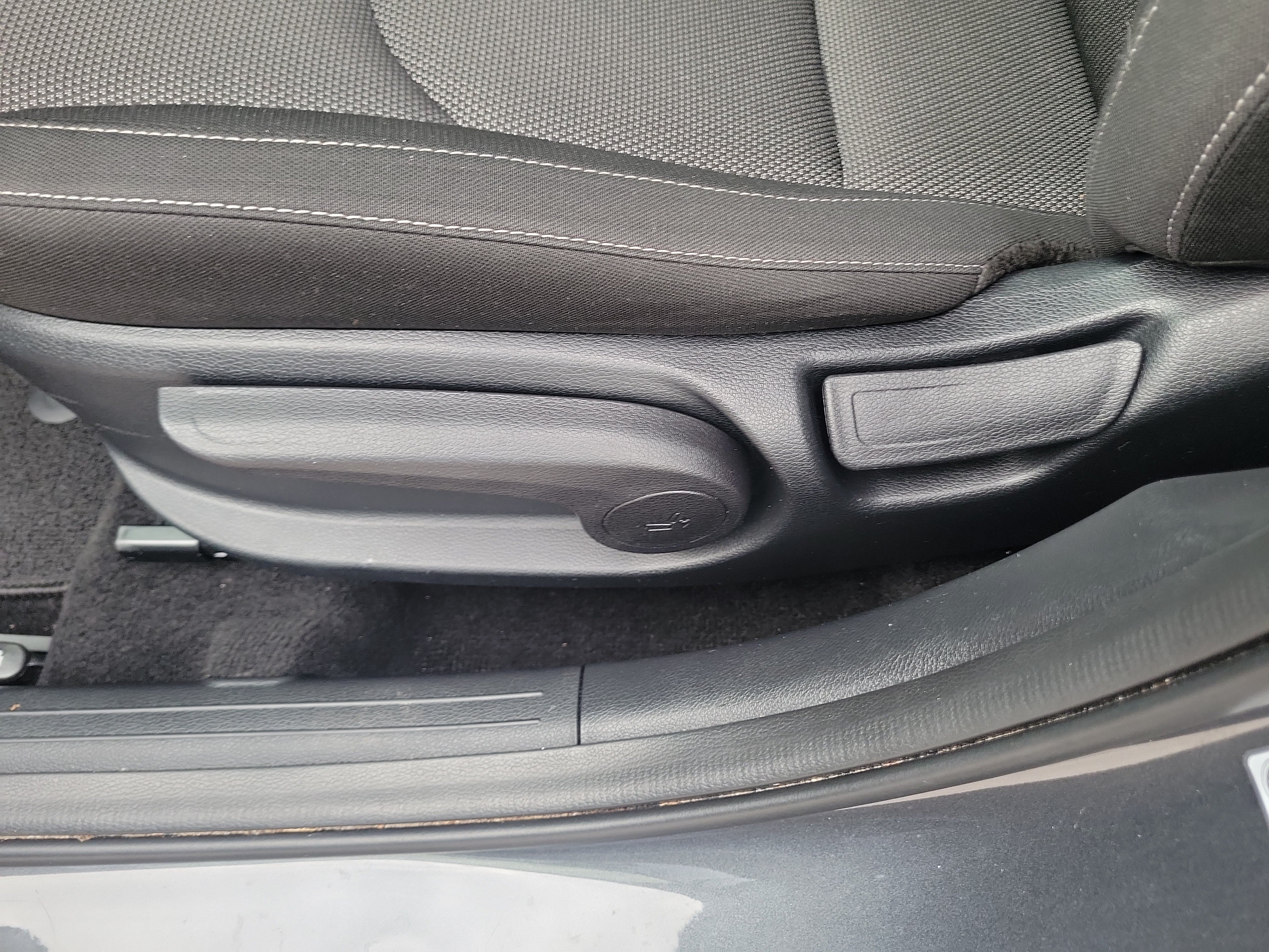 Certified 2024 Kia Forte LXS FWD image 22