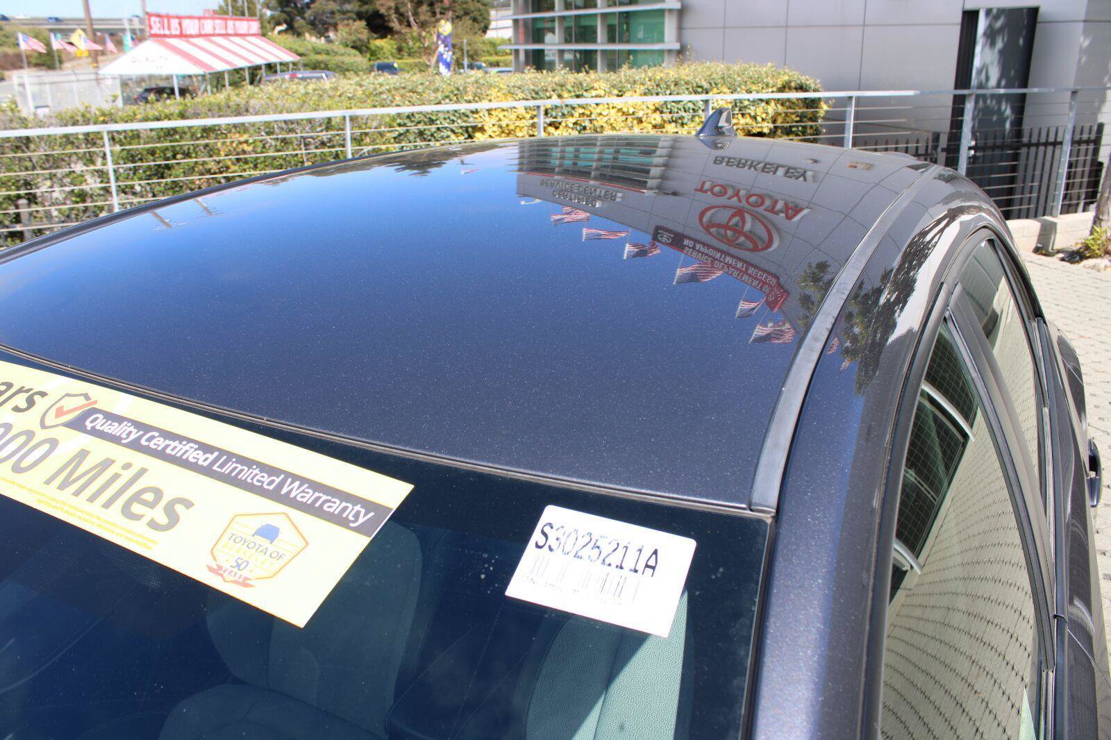 Used 2021 Toyota Corolla XSE FWD image 11