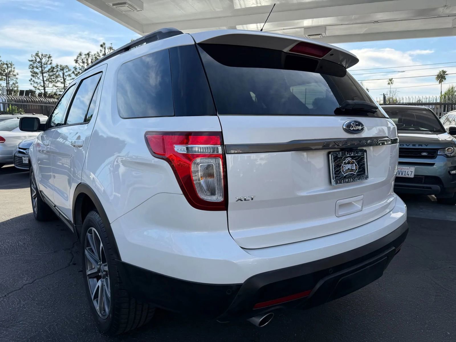 Used 2015 Ford Explorer XLT w/ Equipment Group 202A AWD/4WD image 20